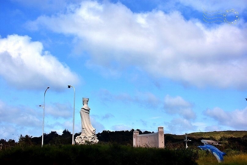 白沙屯交流道媽祖石雕