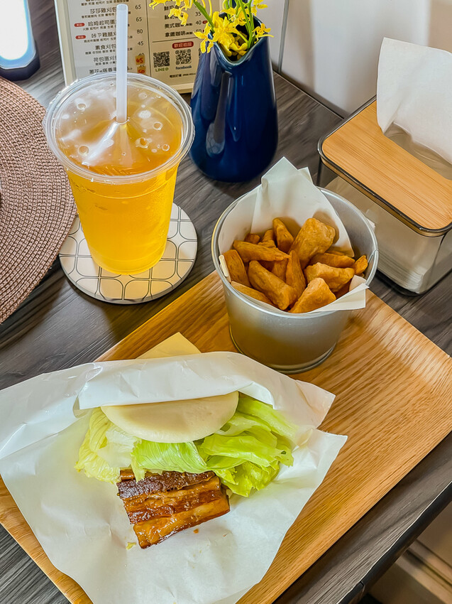 高雄市鳳山區2024高雄過好年 – 鳳山三民路 職人神工藝 x 解鎖減碳 龍好運