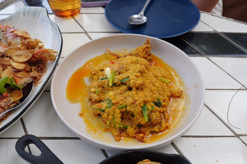 泰國泰國海景餐廳 Cave Beach Club｜濃濃的渡假感 人氣網美海灘餐廳!!