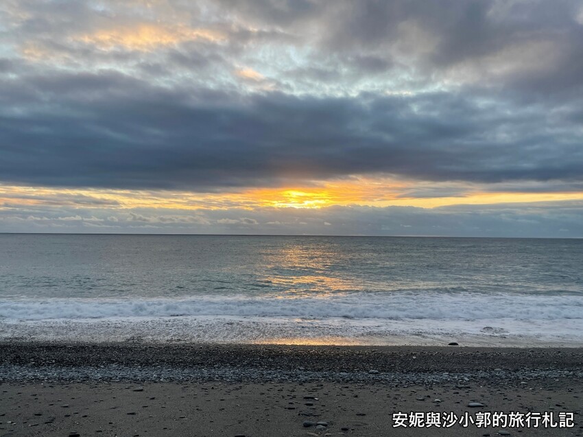 台東縣太麻里鄉2022環島紀錄day3金崙到花蓮市區  金崙沙灘看日出  北回歸線180度海景吃飛魚