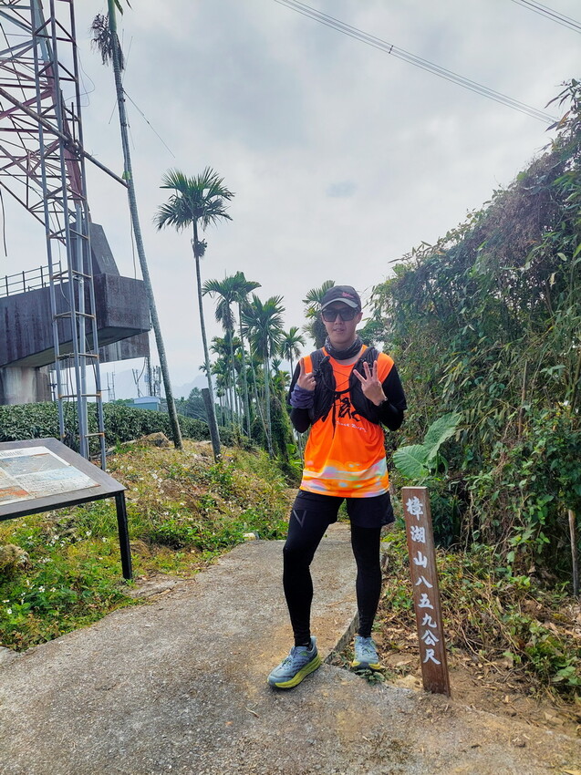 【雲嘉18連峰】嘉義雲林40K大縱走，必拍超美高山茶園。樟腦寮起登。補給點路線攻略。越野跑練習場 - 貪吃猴的幻想
