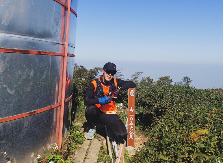 【雲嘉18連峰】嘉義雲林40K大縱走，必拍超美高山茶園。樟腦寮起登。補給點路線攻略。越野跑練習場 - 貪吃猴的幻想