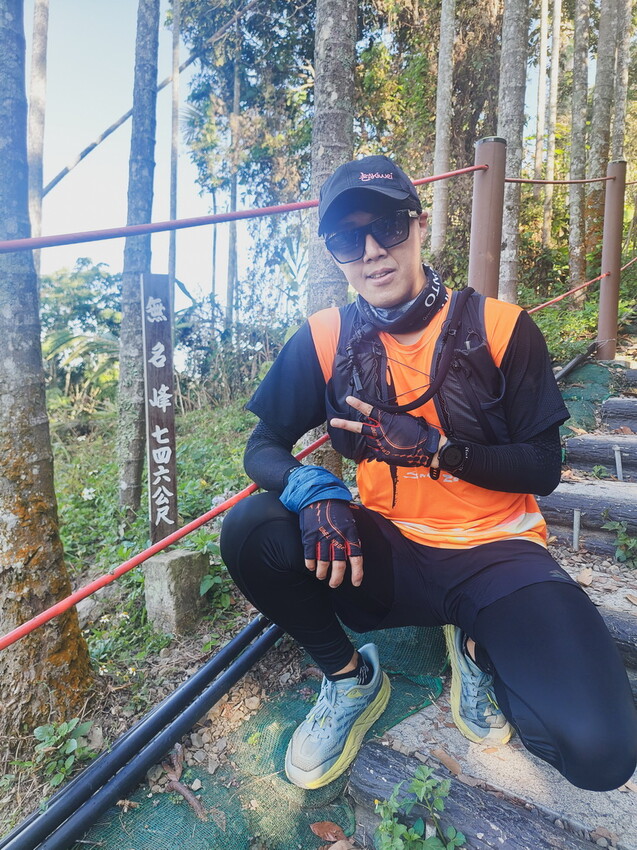 【雲嘉18連峰】嘉義雲林40K大縱走，必拍超美高山茶園。樟腦寮起登。補給點路線攻略。越野跑練習場 - 貪吃猴的幻想