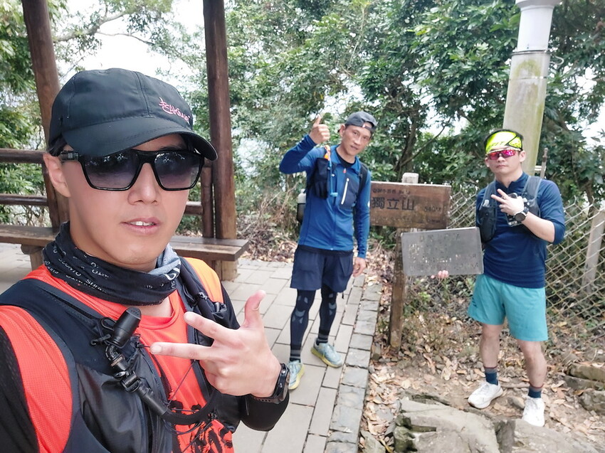 【雲嘉18連峰】嘉義雲林40K大縱走，必拍超美高山茶園。樟腦寮起登。補給點路線攻略。越野跑練習場 - 貪吃猴的幻想