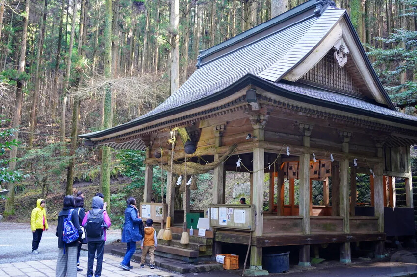 日本日本上色見熊野座神社：超人氣漫畫「螢火之森」粉絲必訪的夢幻神社導覽