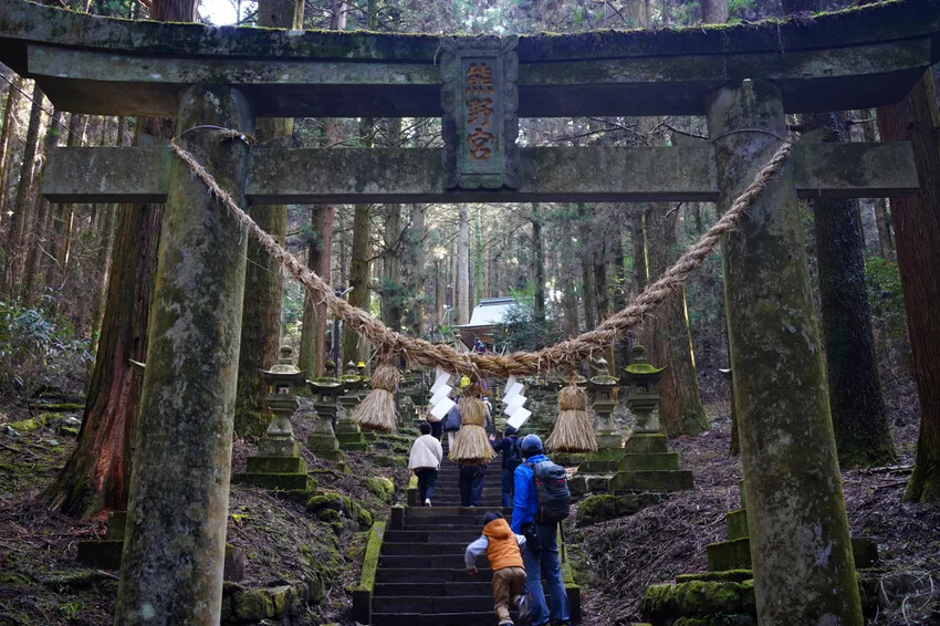 日本日本上色見熊野座神社：超人氣漫畫「螢火之森」粉絲必訪的夢幻神社導覽
