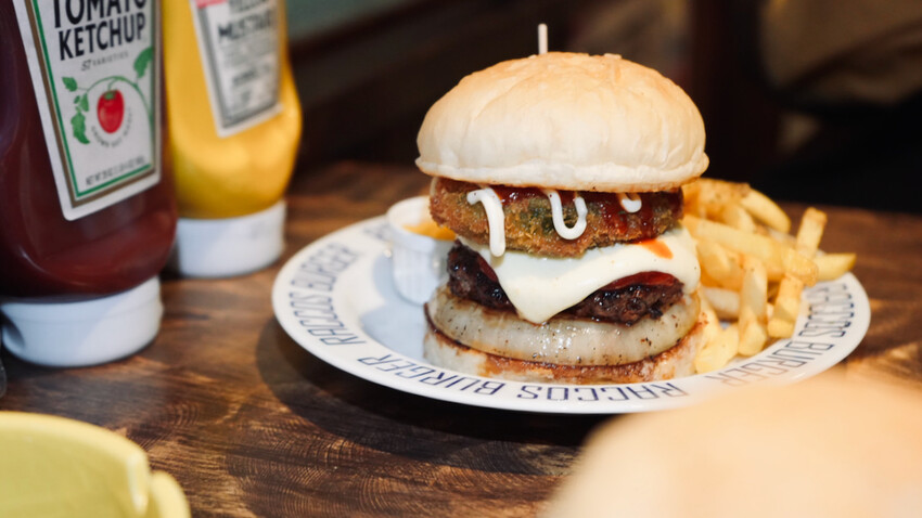 日本[日本] 岡山車站 Raccos Burger｜「漢堡百名店」岡山必吃和牛漢堡只要500日幣