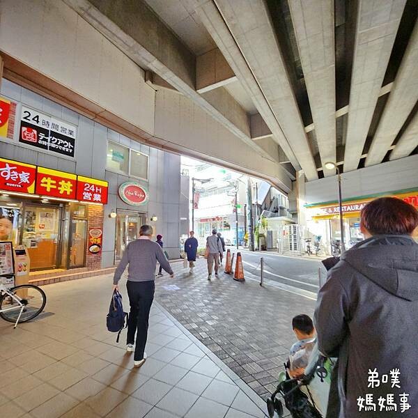 日本【日本‧東京】豪德寺招福貓│限量招福貓，想買只能靠緣分！滿滿招福貓，愛貓的你不要錯過～