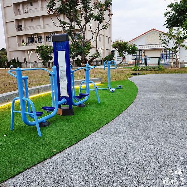 屏東縣琉球鄉【屏東】琉球共融公園│離島限定公園，四面八方超多溜滑梯、超好玩!
