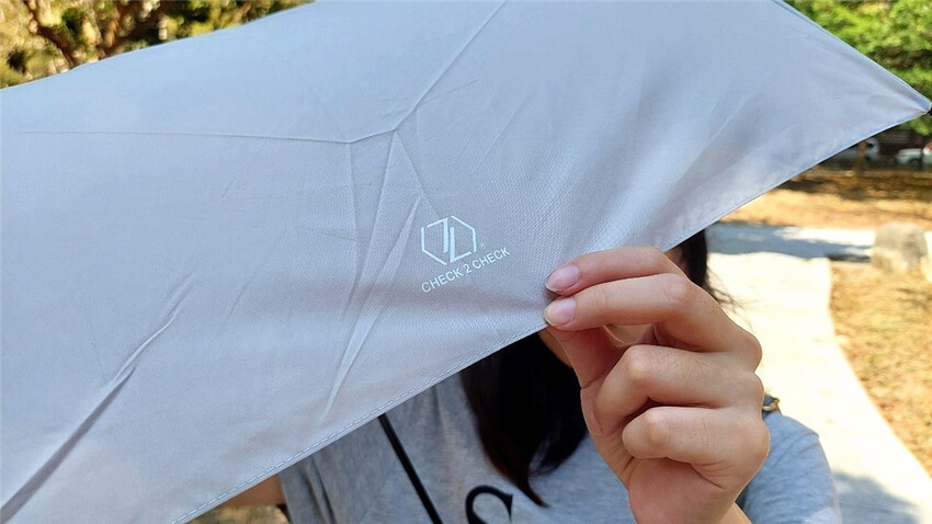 穿搭|check2check 超微米輕量抗UV極鋒傘,超級無