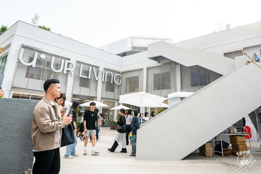 台中市南屯區UR LIVING生活美學 文心森林店 | 台中新景點！巨大史奴比超可愛超好拍，必吃蜷尾家冰淇淋～