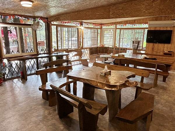 【新竹餐廳推薦】最文藝的咖啡莊園，毛小孩的嬉戲公園！【寵物餐