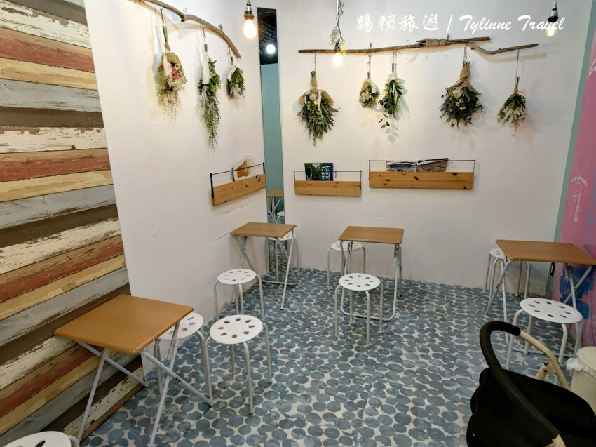 日本【沖繩美食】Long Softcream Okinawa，巨無霸霜淇淋 | 日本第一長冰淇淋 | 美國村熱門排隊甜點推薦