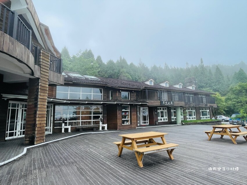 太平山【翠峰山屋】造訪翠峰湖及台灣山毛櫸的最佳休憩點，景色優