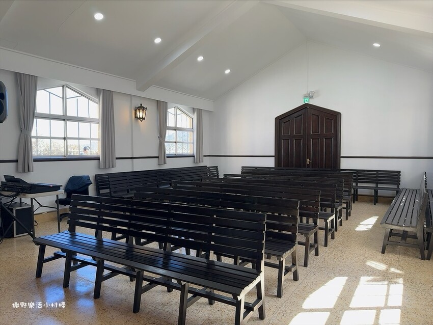 全台海拔最高教堂【梨山耶穌堂】光影投射的天使翅膀和那一道光必