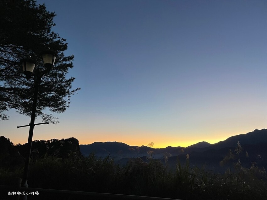 阿里山【小笠原山景觀台】觀日出，初訪秘境【對高岳車站】，漫步