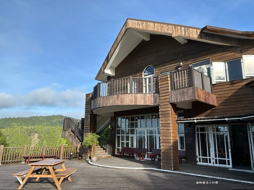 太平山【翠峰山屋】造訪翠峰湖及台灣山毛櫸的最佳休憩點，景色優