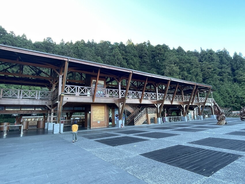 阿里山【小笠原山景觀台】觀日出，初訪秘境【對高岳車站】，漫步