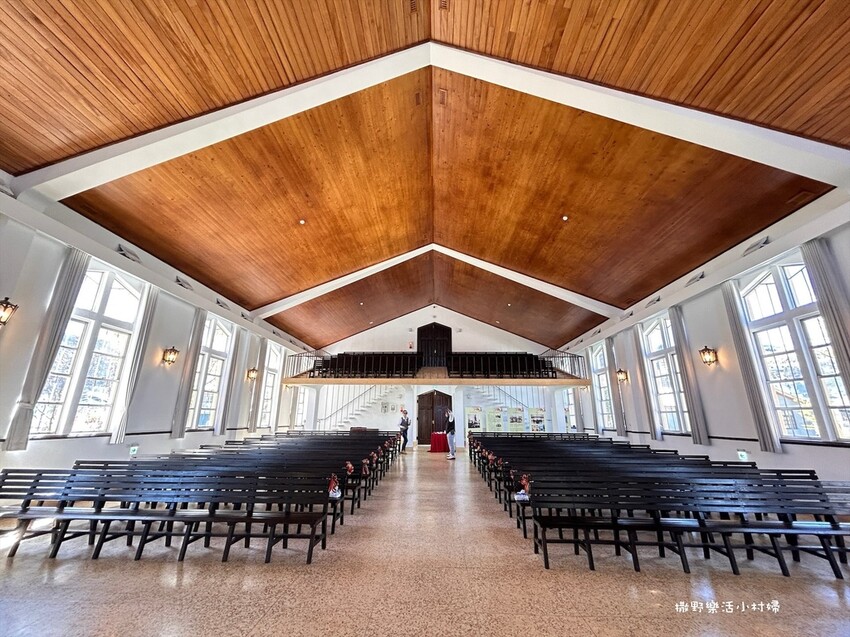 全台海拔最高教堂【梨山耶穌堂】光影投射的天使翅膀和那一道光必