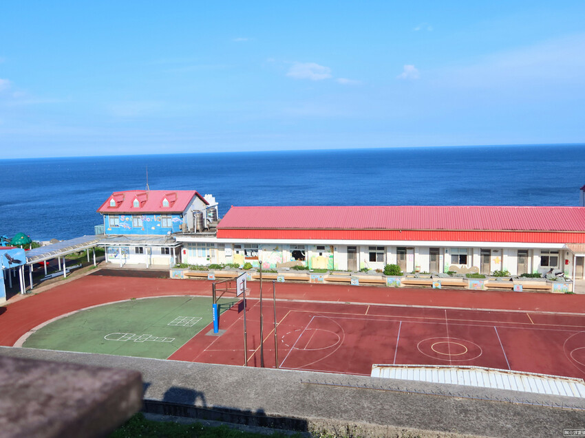 【旅食.新北】登山才能喝到彩虹咖啡 【旅食.新北】登山才能喝到彩虹咖啡