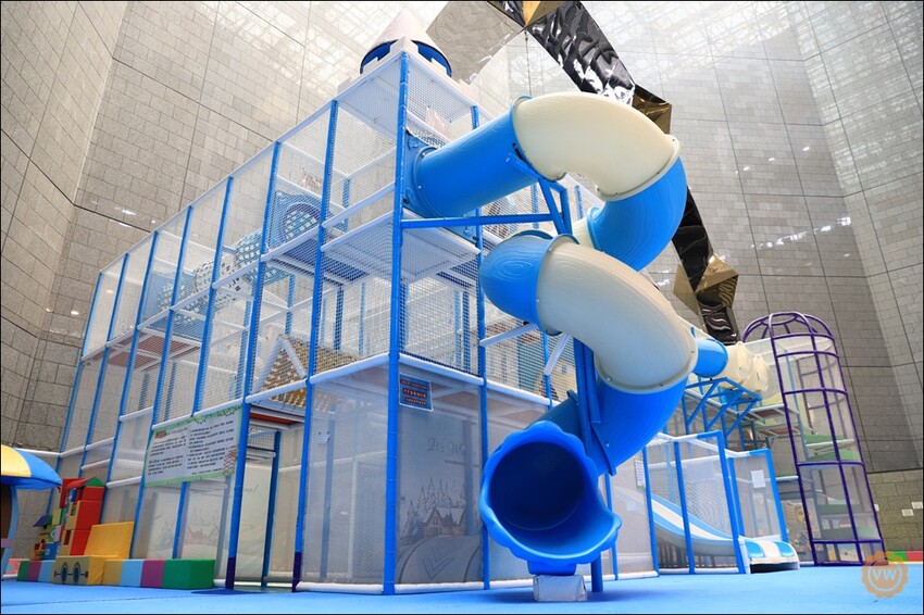 高雄市三民區高雄旅遊|親子一日遊景點推薦:科工館熱雪天堂兒童滑雪樂園2.0