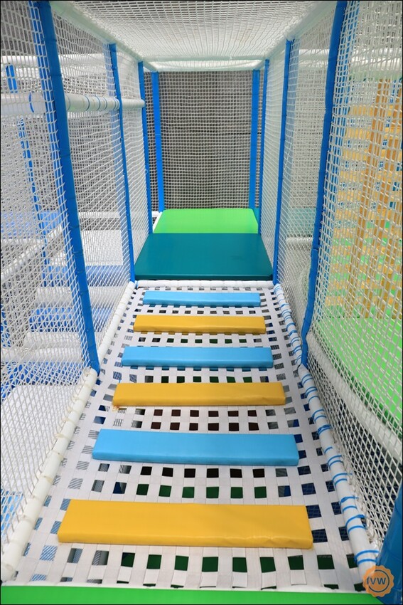 高雄市三民區高雄旅遊|親子一日遊景點推薦:科工館熱雪天堂兒童滑雪樂園2.0