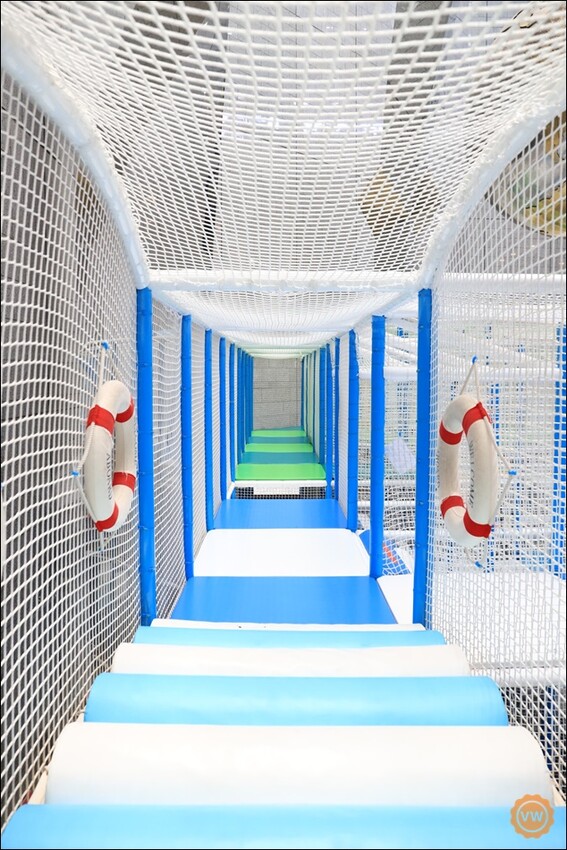 高雄市三民區高雄旅遊|親子一日遊景點推薦:科工館熱雪天堂兒童滑雪樂園2.0