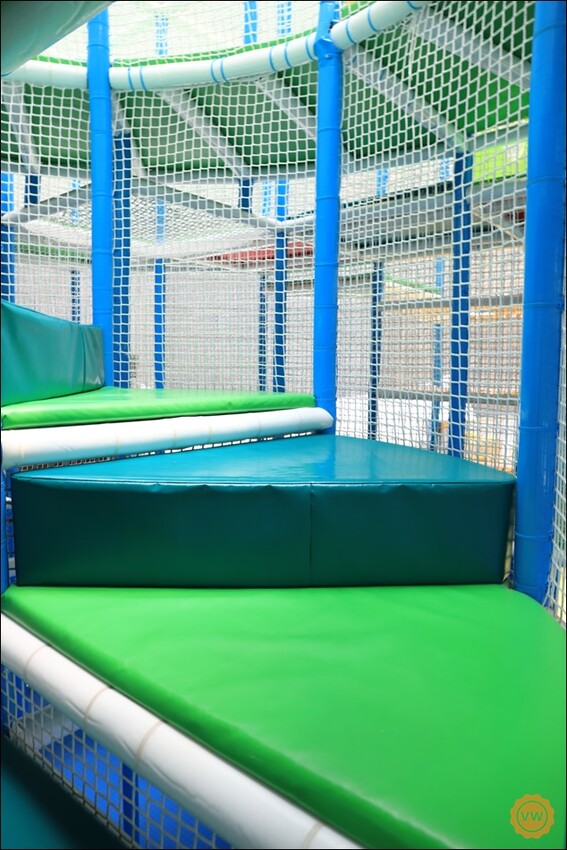 高雄市三民區高雄旅遊|親子一日遊景點推薦:科工館熱雪天堂兒童滑雪樂園2.0