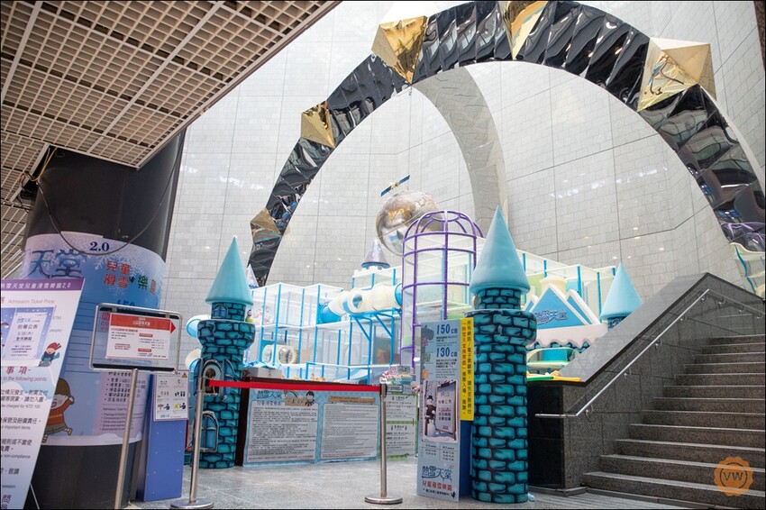 高雄市三民區高雄旅遊|親子一日遊景點推薦:科工館熱雪天堂兒童滑雪樂園2.0