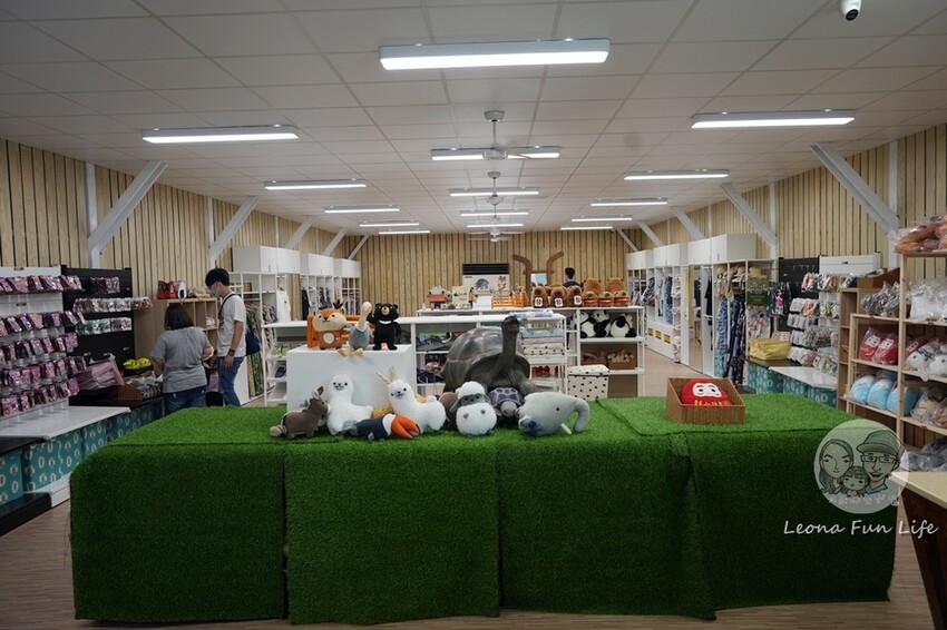 新竹市香山區新竹親子景點|廢物媽媽育兒農場-預約制熱門景點，和可愛水豚、柯爾鴨、笑笑羊近距離接觸!