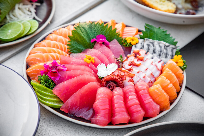 泰國曼谷彩虹雲霄酒店餐廳自助餐|一生一定要來吃一次!漫步雲端高空超豪華吃到飽餐廳
