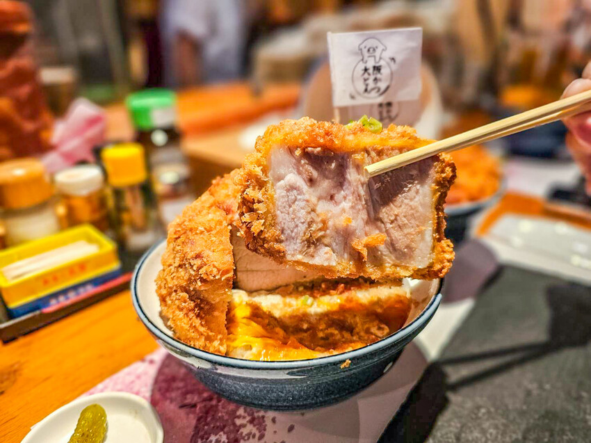 日本千代松勝蓋飯|吃不完!根本吃不完!號稱日本第一厚炸豬排蓋飯