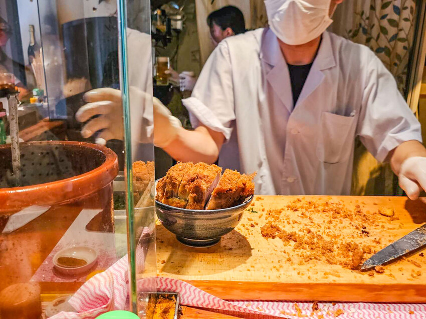 日本千代松勝蓋飯|吃不完!根本吃不完!號稱日本第一厚炸豬排蓋飯