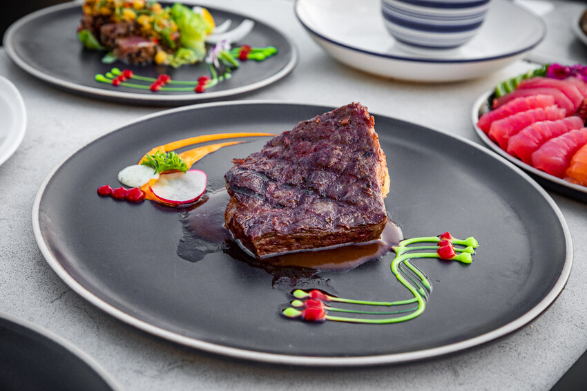 泰國曼谷彩虹雲霄酒店餐廳自助餐|一生一定要來吃一次!漫步雲端高空超豪華吃到飽餐廳