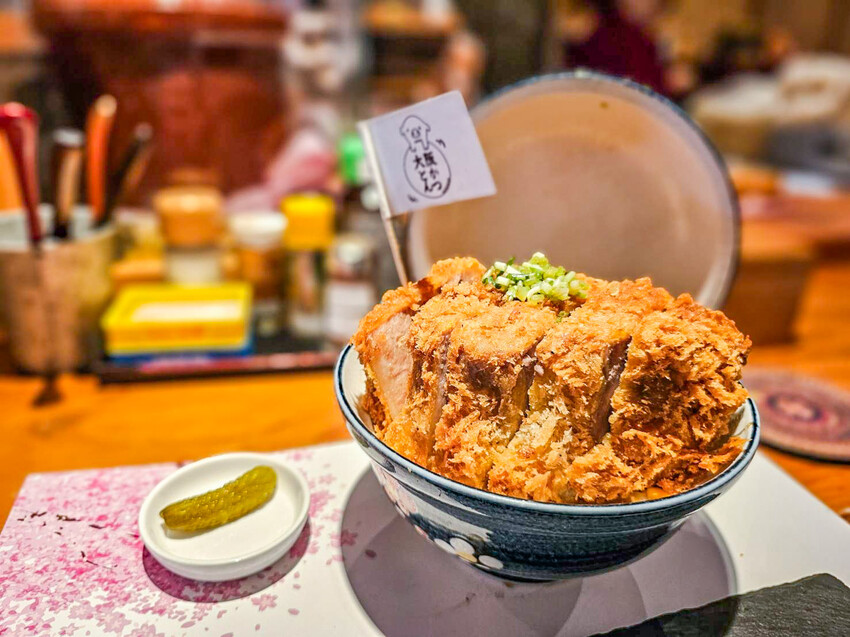日本千代松勝蓋飯|吃不完!根本吃不完!號稱日本第一厚炸豬排蓋飯