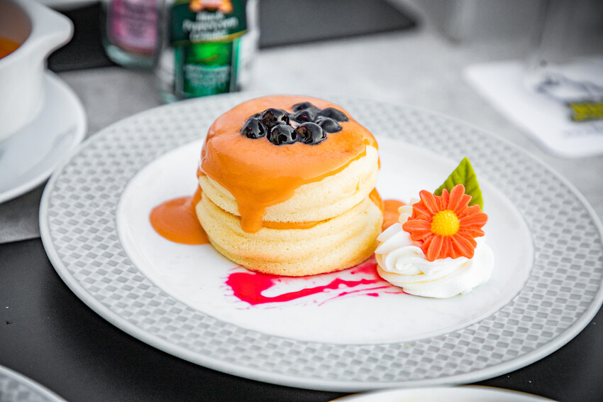 泰國曼谷彩虹雲霄酒店餐廳自助餐|一生一定要來吃一次!漫步雲端高空超豪華吃到飽餐廳
