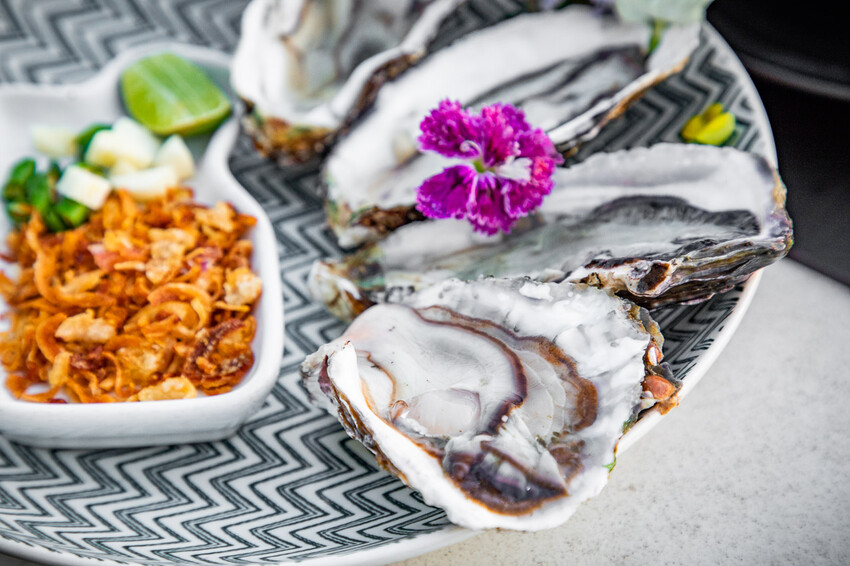 泰國曼谷彩虹雲霄酒店餐廳自助餐|一生一定要來吃一次!漫步雲端高空超豪華吃到飽餐廳