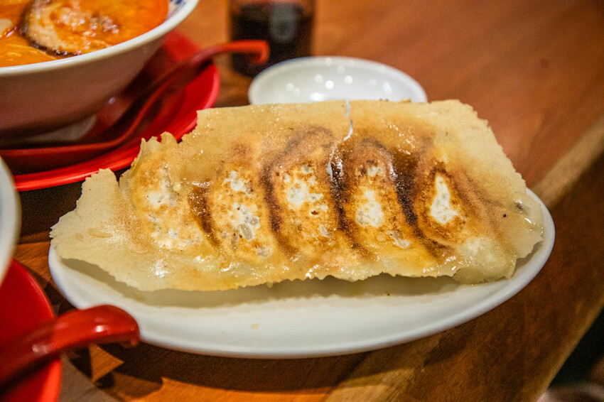 日本龜王拉麵 道頓堀店|不只有一蘭拉麵可以選擇!在地人也超愛的高評價排隊拉麵