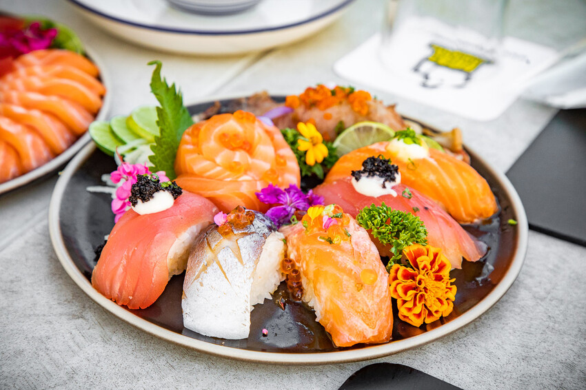 泰國曼谷彩虹雲霄酒店餐廳自助餐|一生一定要來吃一次!漫步雲端高空超豪華吃到飽餐廳