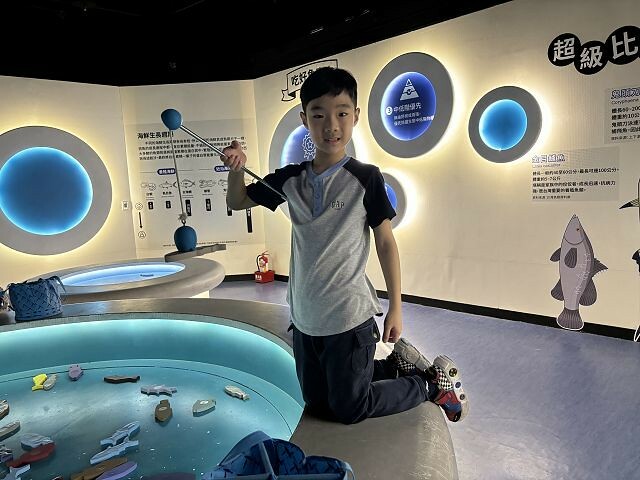 宜蘭縣蘇澳鎮安永心食館 | 宜蘭親子景點．海洋主題風觀光工廠．高科技互動遊戲超好玩．親子DIY活動超有趣．館內場景超好