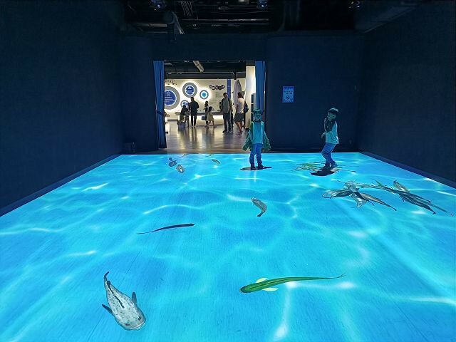 宜蘭縣蘇澳鎮安永心食館 | 宜蘭親子景點．海洋主題風觀光工廠．高科技互動遊戲超好玩．親子DIY活動超有趣．館內場景超好