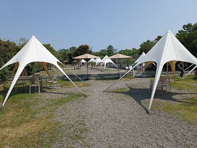 宜蘭縣冬山鄉慢吞吞農場 | 宜蘭親子景點.象龜主題農場.餵食象龜、浣熊、狐獴、柯爾鴨!