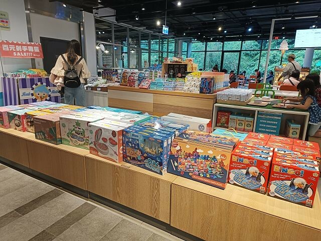 宜蘭縣蘇澳鎮安永心食館 | 宜蘭親子景點．海洋主題風觀光工廠．高科技互動遊戲超好玩．親子DIY活動超有趣．館內場景超好