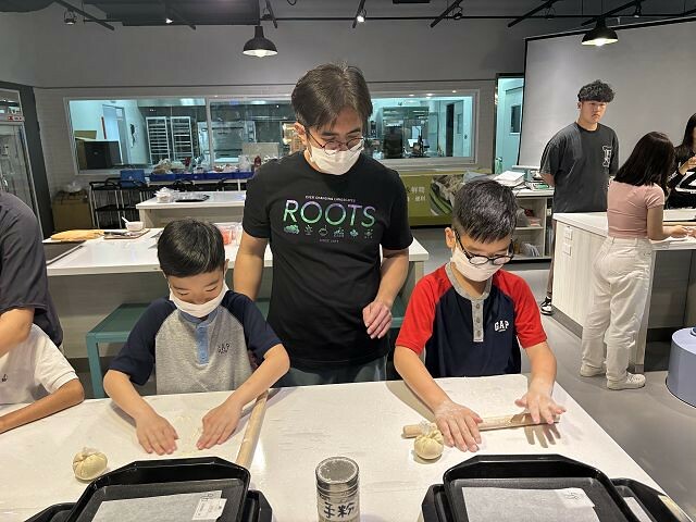 宜蘭縣蘇澳鎮安永心食館 | 宜蘭親子景點．海洋主題風觀光工廠．高科技互動遊戲超好玩．親子DIY活動超有趣．館內場景超好