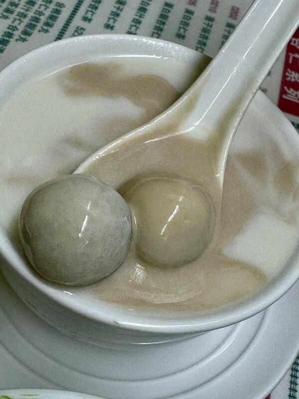 澳門澳門旅遊｜澳門老字號甜品店～杏香園甜品店。（澳門本島美食）