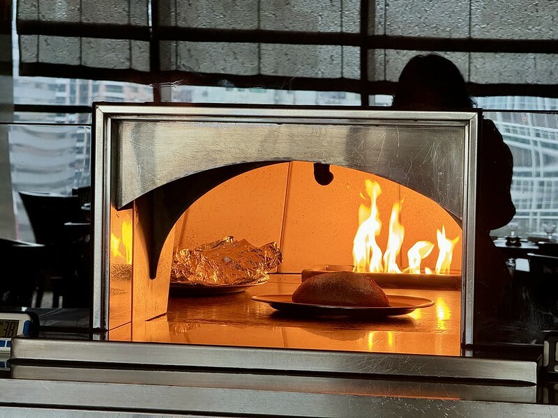 澳門澳門旅遊|The Kitchen大廚牛排館:2024澳門米其林入選餐廳。(澳門美食)