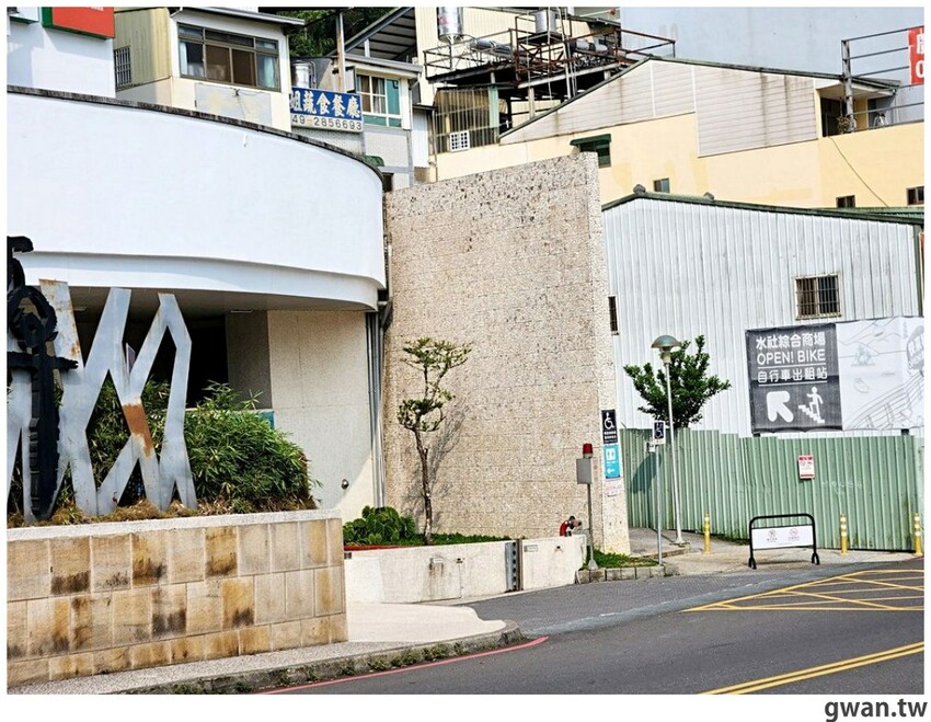 日月潭親子腳踏車推薦,騎電輔車暢遊全球十大最美自行車道,還會送蛙蛙風車耶~