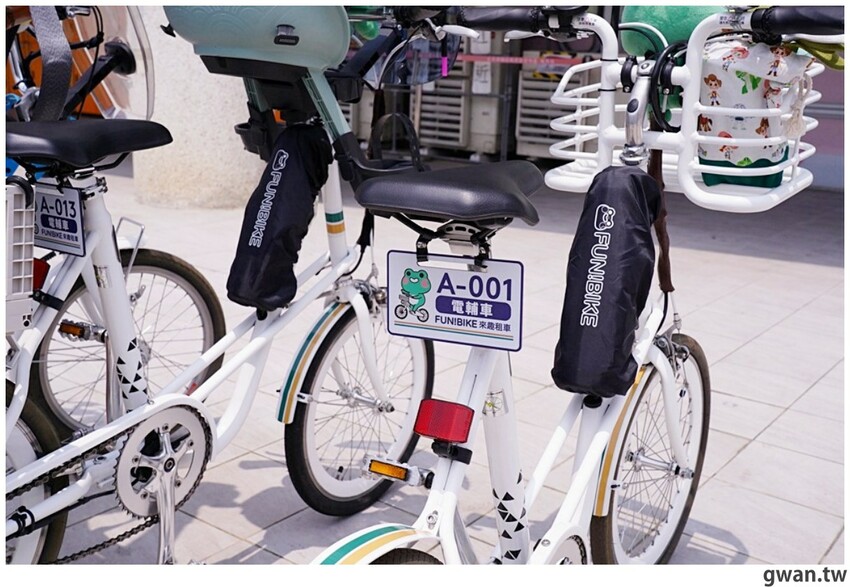 日月潭親子腳踏車推薦,騎電輔車暢遊全球十大最美自行車道,還會送蛙蛙風車耶~