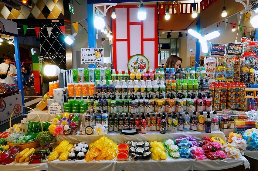 泰國芭達雅TERMINAL21 PATTAYA 航站購物中心，吃美食購好物、娛樂休閒一次搞定!