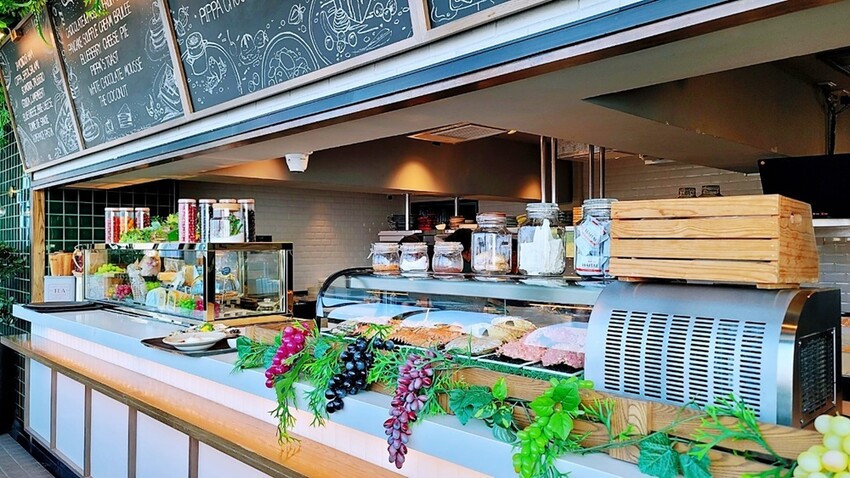 泰國芭達雅美食推薦|知名A-ONE Hotel集團品牌餐廳，超Chill！3家網美必訪餐廳，無敵海景、浪漫夕陽，美照與美味兼具的雙重享宴，做好筆記準備衝!　　